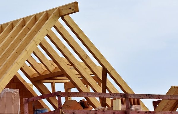 Le guide ultime de l'éco-construction en France : matériaux, techniques et avantages